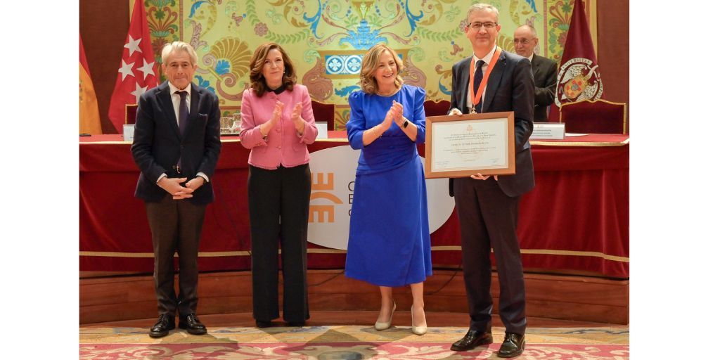El Colegio de Economistas de Madrid nombra Colegiado de Honor al Excmo. Sr. D. Pablo Hernández de Cos